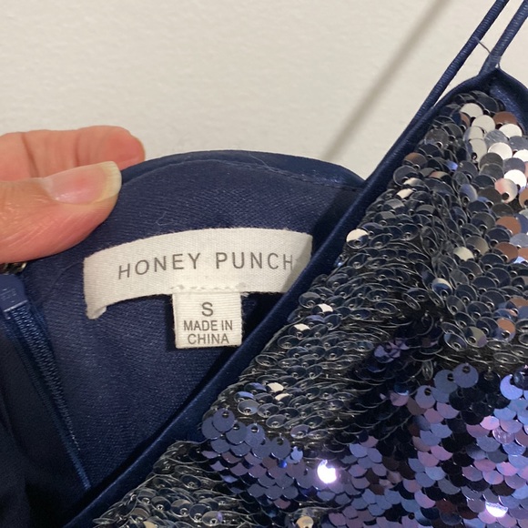 Sequin Party Dress - Picture 4 of 5